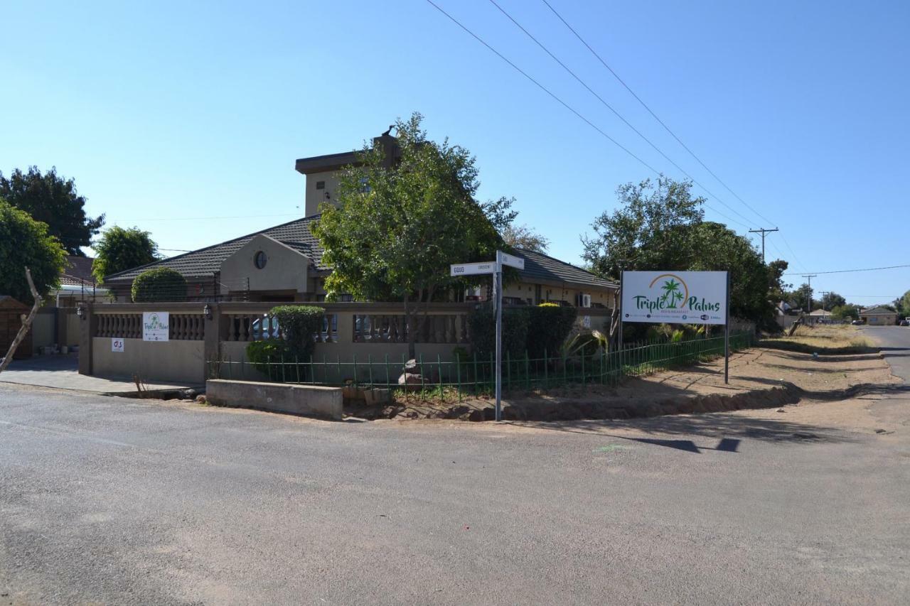 Triple Palms Bed And Breakfast Gaborone Eksteriør billede
